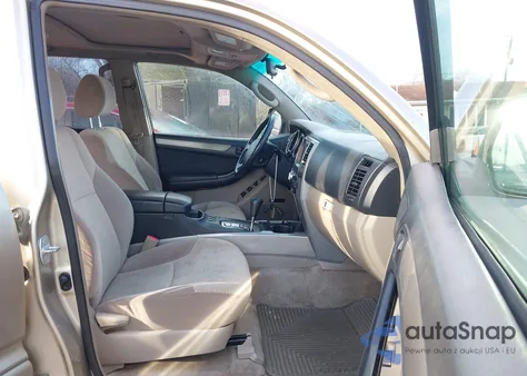 2005 Toyota 4Runner Sr5 V8 z USA, uszkodzony, nr VIN JTEBT14RX50054777